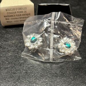 Emerald Silver Flower Earrings